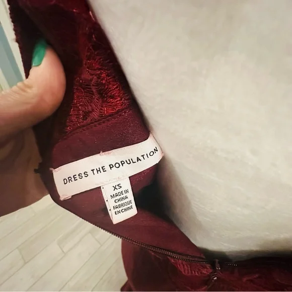 Dress the population XS red Ramona dress lace floral slit $278 - Picture 6 of 11